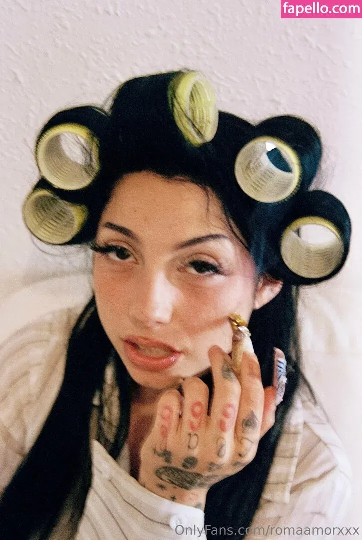 Roma Amor / RomaAmorxxx Onlyfans Photo Gallery 
