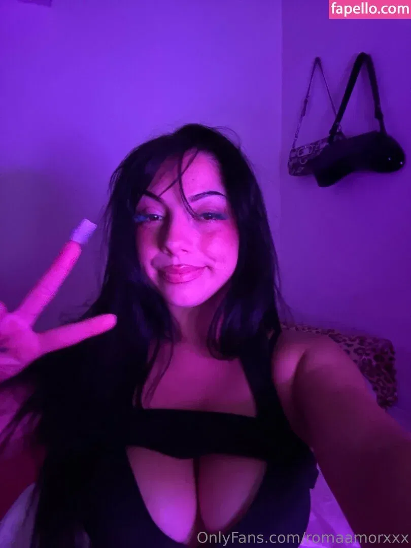 Roma Amor / RomaAmorxxx Onlyfans Photo Gallery 