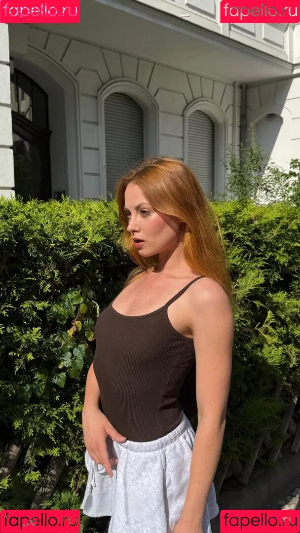 Sophie La Sage / sophie_la_sage / sophielasage_official Onlyfans Photo Gallery 