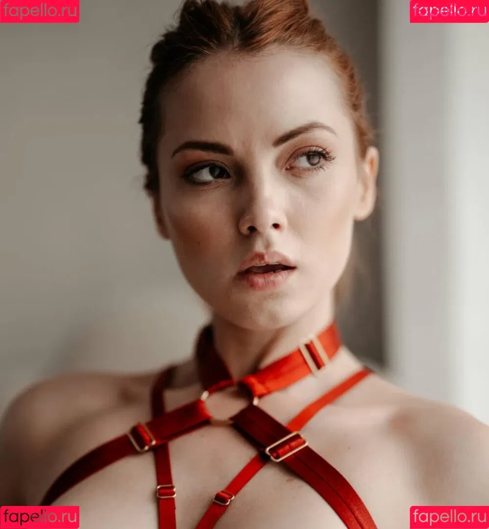 Sophie La Sage / sophie_la_sage / sophielasage_official Onlyfans Photo Gallery 