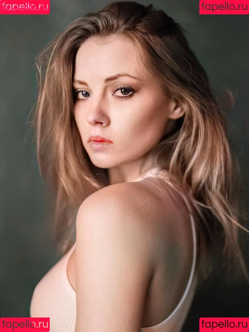 Sophie La Sage / sophie_la_sage / sophielasage_official Onlyfans Photo Gallery 