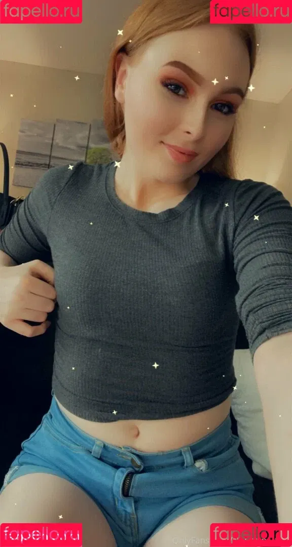 shesfree_ / shy_trans_free Onlyfans Photo Gallery 
