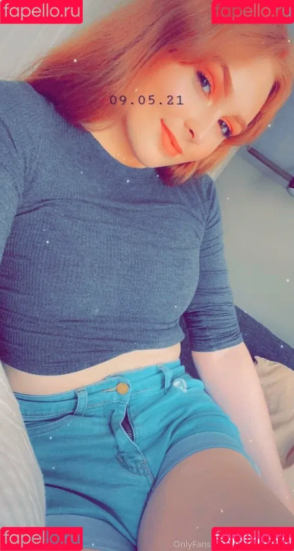 shesfree_ / shy_trans_free Onlyfans Photo Gallery 