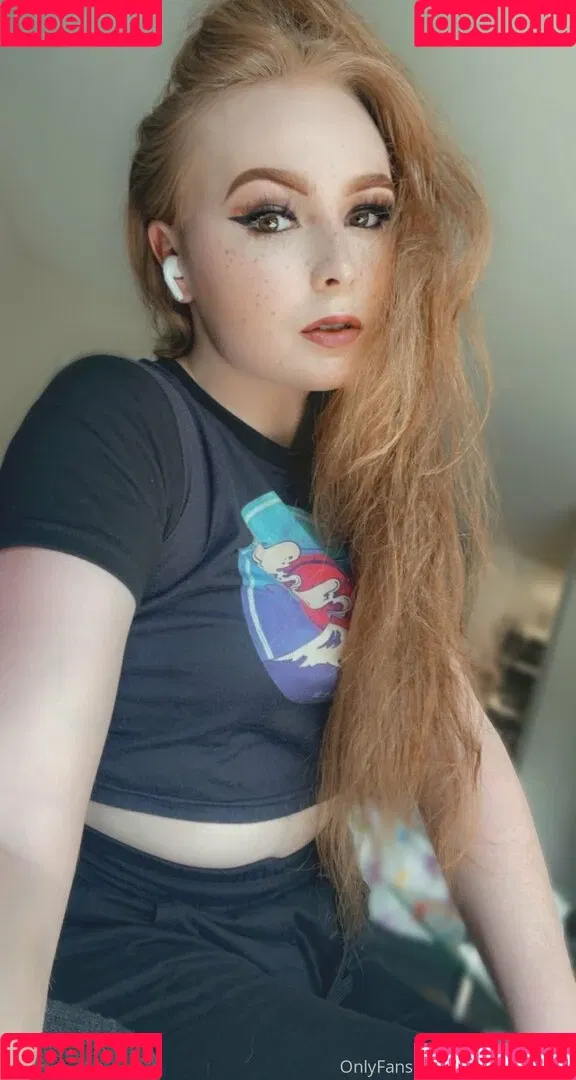 shesfree_ / shy_trans_free Onlyfans Photo Gallery 