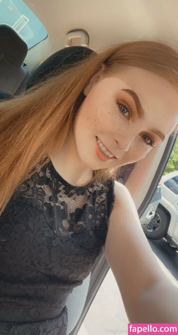 shesfree_ / shy_trans_free Onlyfans Photo Gallery 