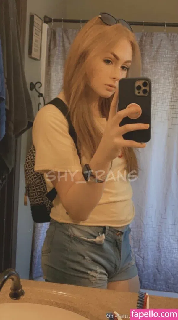 shesfree_ / shy_trans_free Onlyfans Photo Gallery 