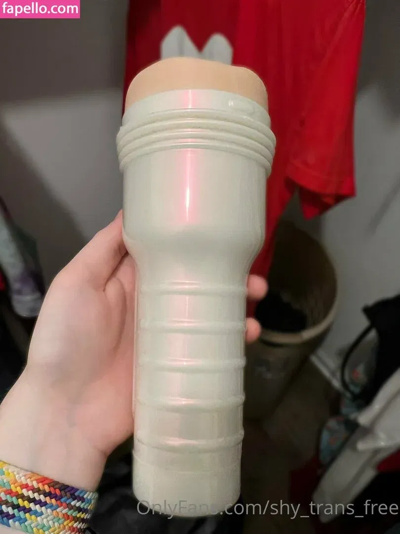 shesfree_ / shy_trans_free Onlyfans Photo Gallery 