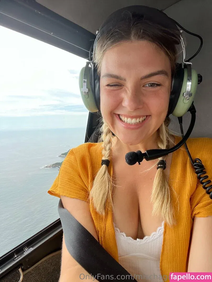 mischagoeswilder / mischagoeswildoftv Onlyfans Photo Gallery 