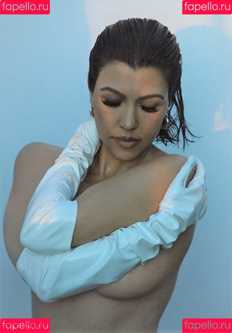 Kourtney Kardashian / kourtney_kardashian / kourtneykardash Onlyfans Photo Gallery 