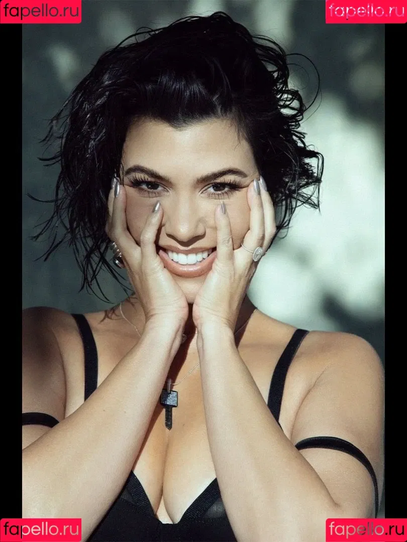 Kourtney Kardashian / kourtney_kardashian / kourtneykardash Onlyfans Photo Gallery 