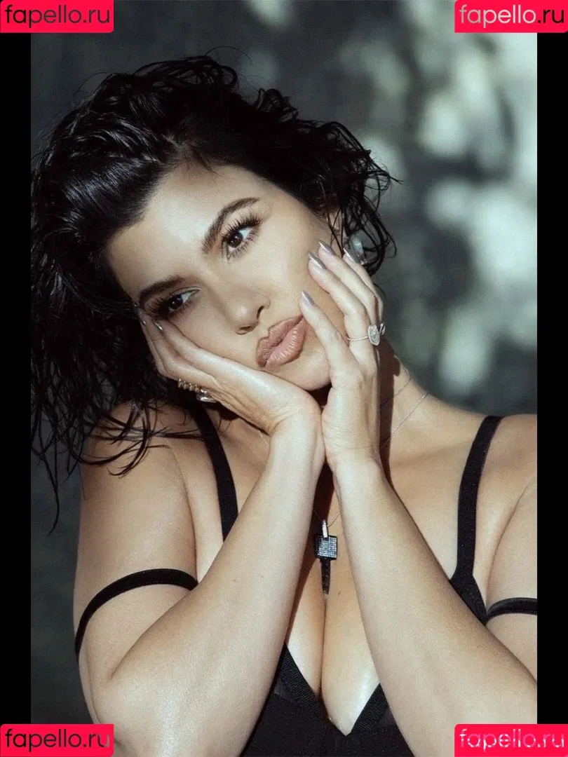 Kourtney Kardashian / kourtney_kardashian / kourtneykardash Onlyfans Photo Gallery 