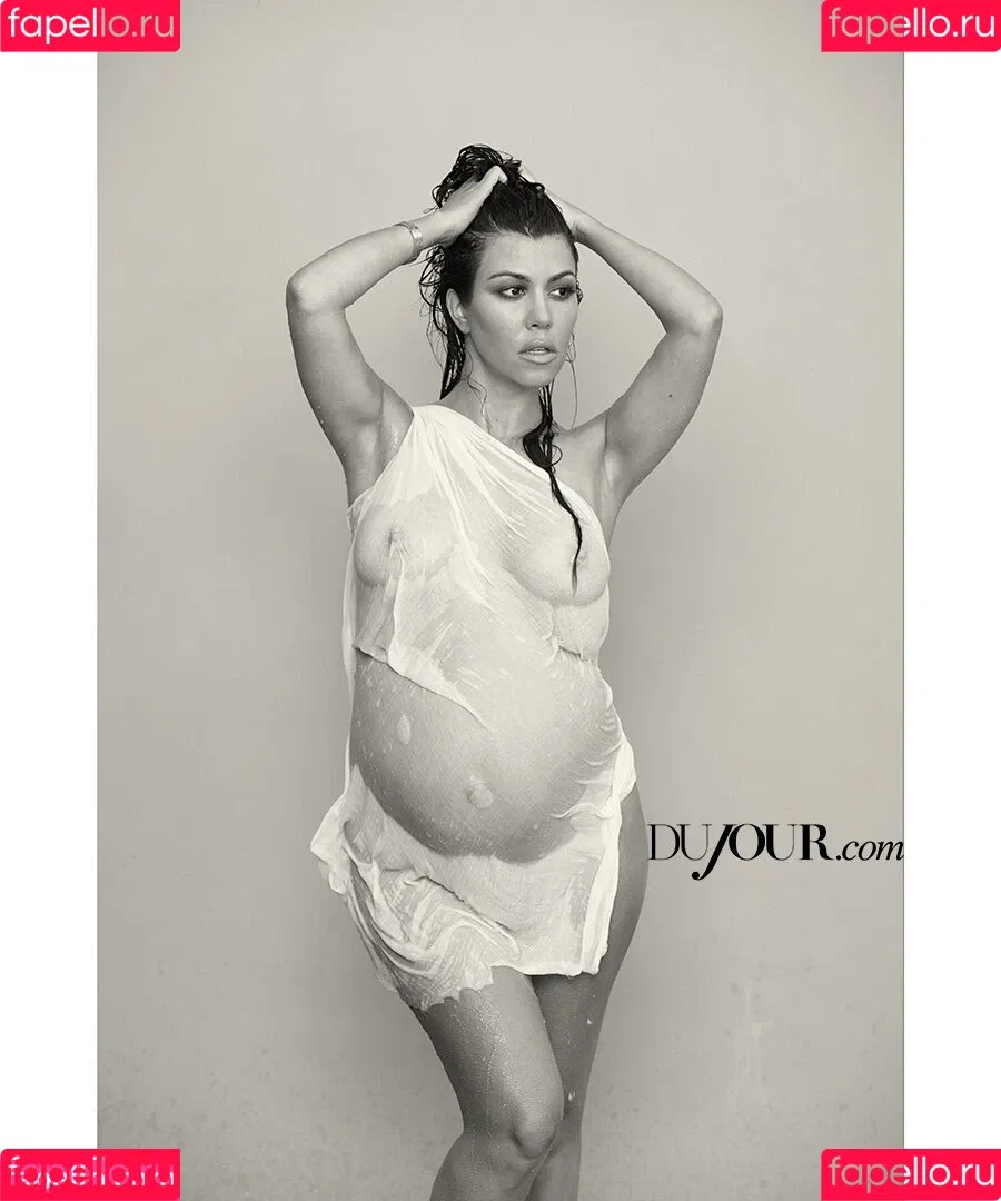 Kourtney Kardashian / kourtney_kardashian / kourtneykardash Onlyfans Photo Gallery 