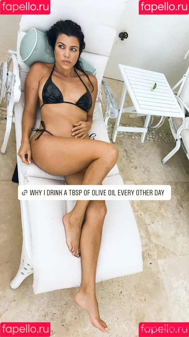 Kourtney Kardashian / kourtney_kardashian / kourtneykardash Onlyfans Photo Gallery 