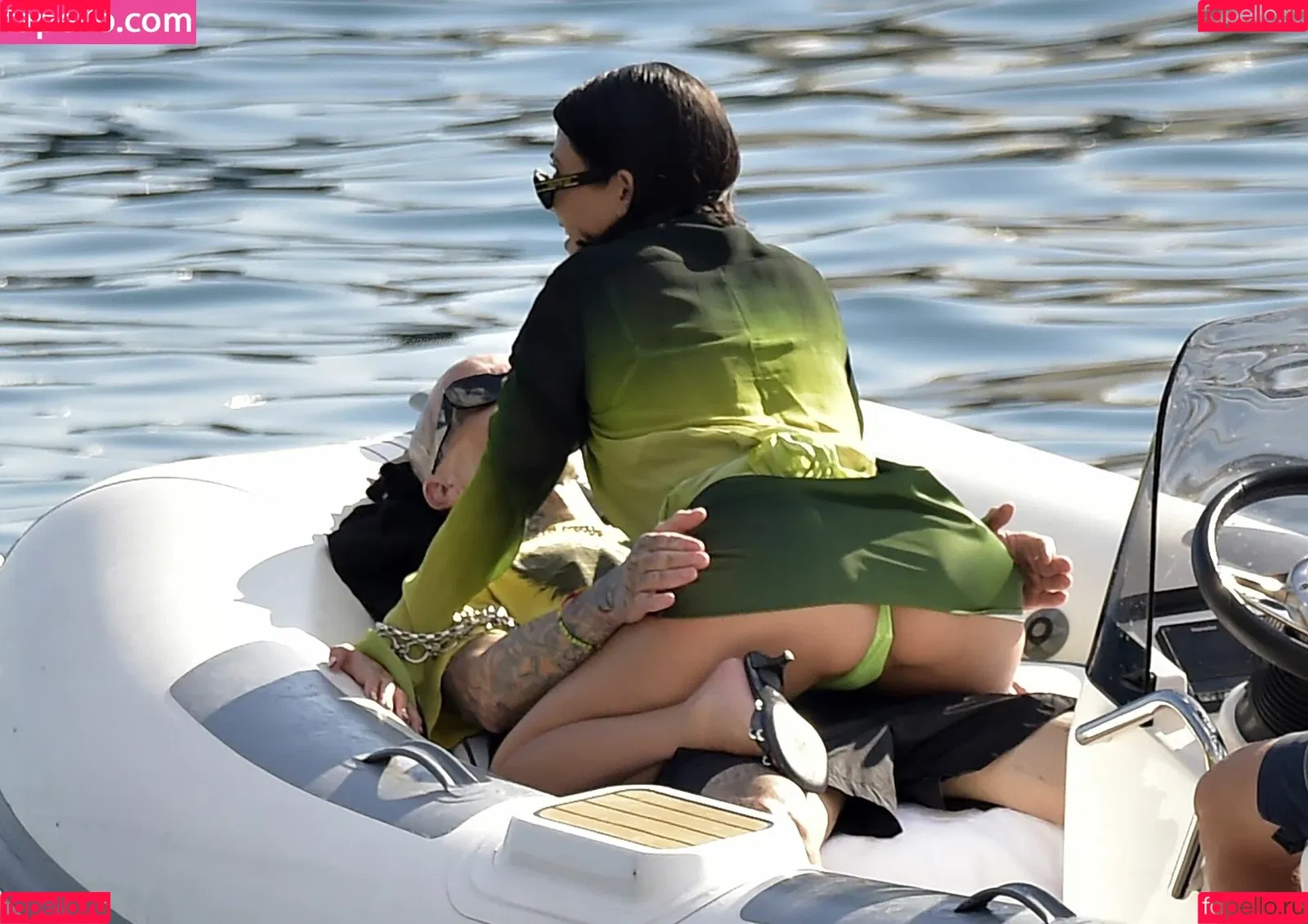 Kourtney Kardashian / kourtney_kardashian / kourtneykardash Onlyfans Photo Gallery 