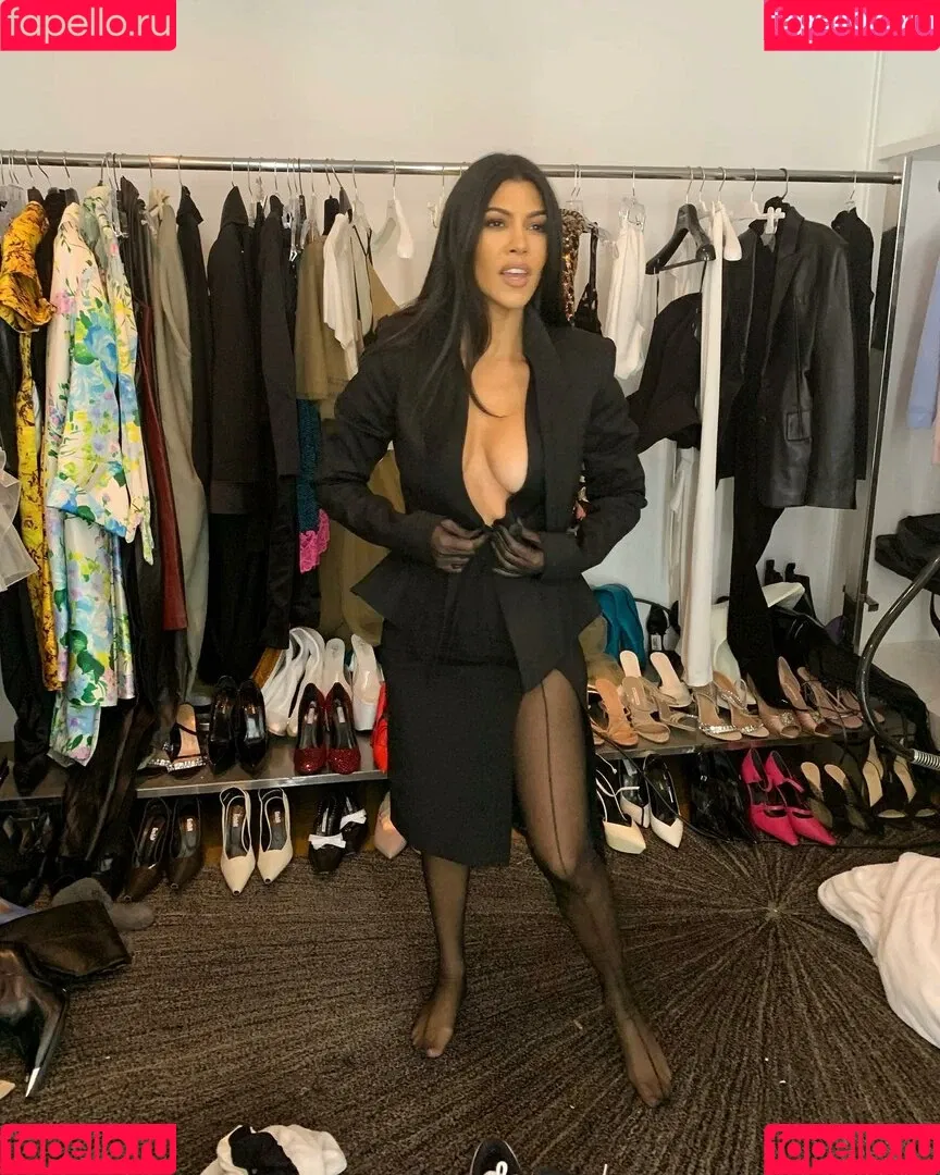 Kourtney Kardashian / kourtney_kardashian / kourtneykardash Onlyfans Photo Gallery 