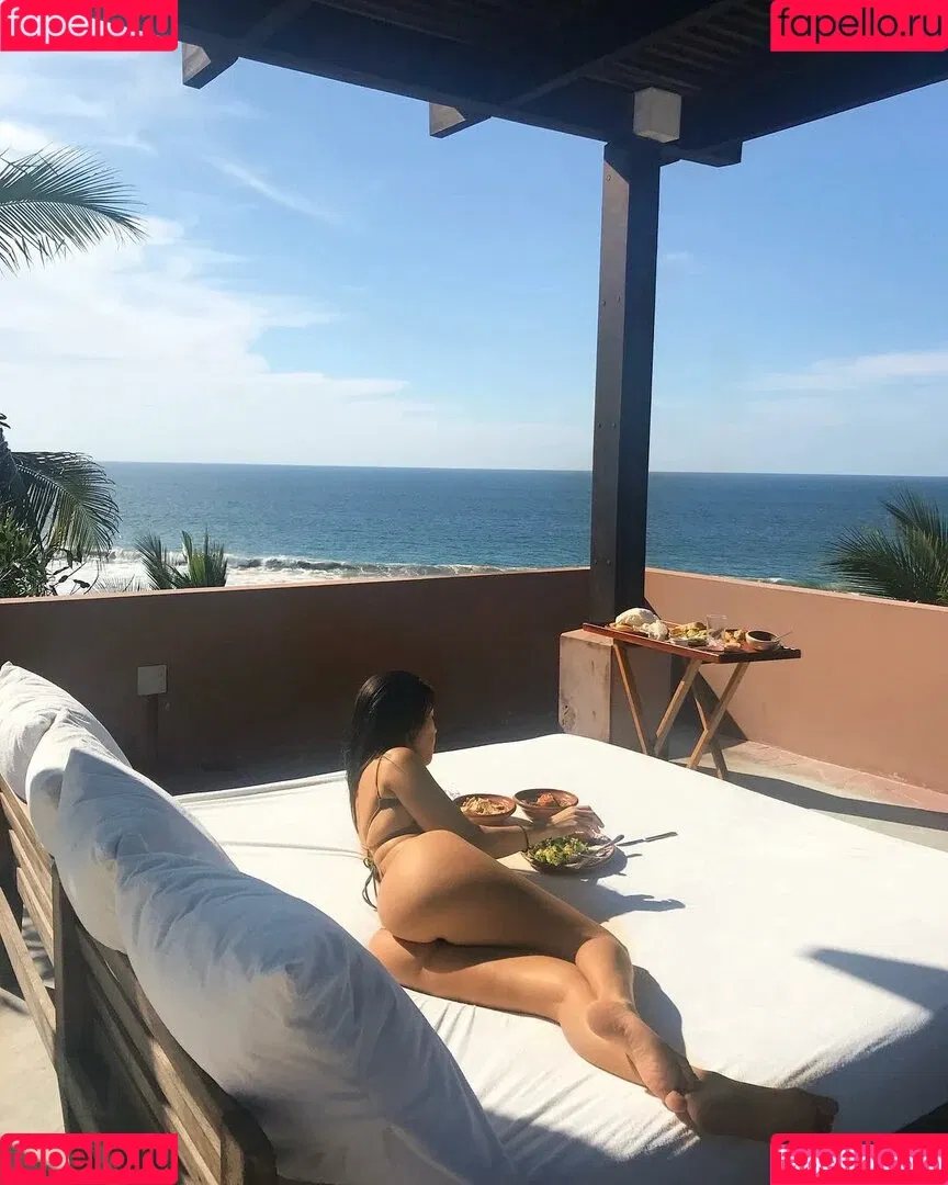 Kourtney Kardashian / kourtney_kardashian / kourtneykardash Onlyfans Photo Gallery 