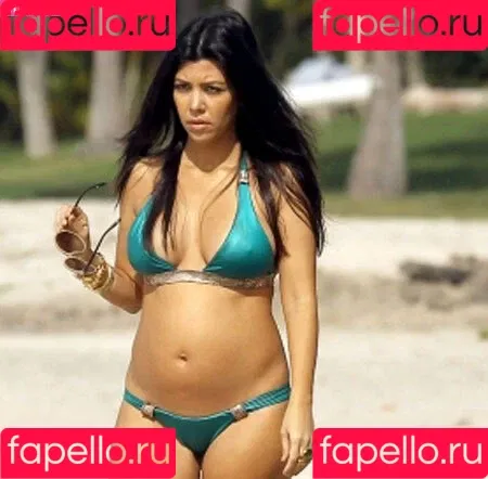 Kourtney Kardashian / kourtney_kardashian / kourtneykardash Onlyfans Photo Gallery 