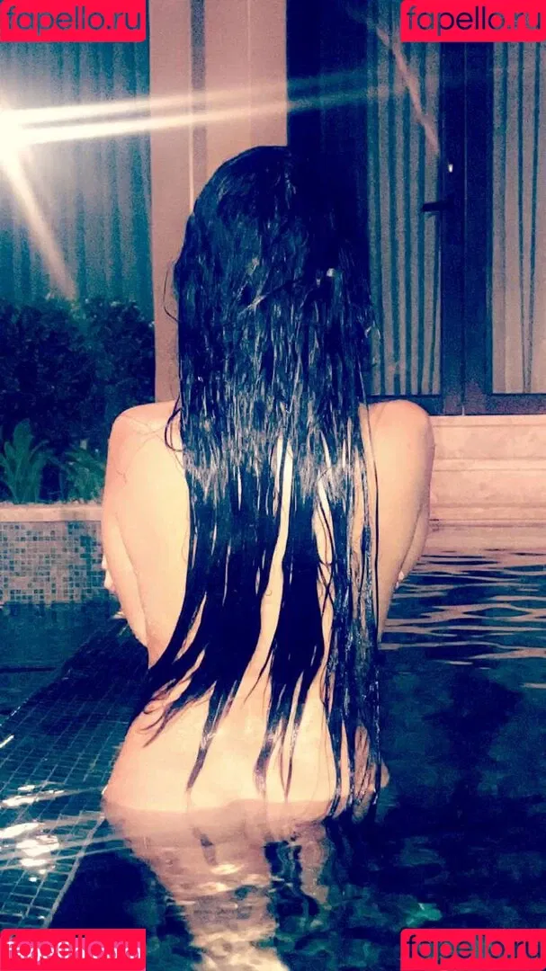 Kourtney Kardashian / kourtney_kardashian / kourtneykardash Onlyfans Photo Gallery 