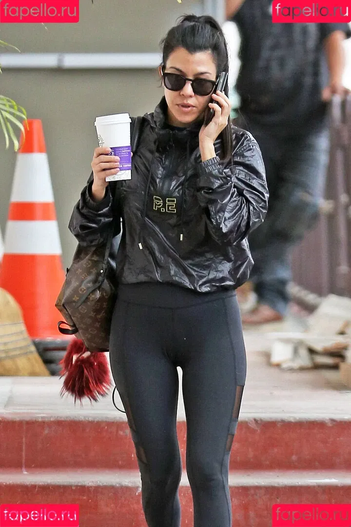 Kourtney Kardashian / kourtney_kardashian / kourtneykardash Onlyfans Photo Gallery 