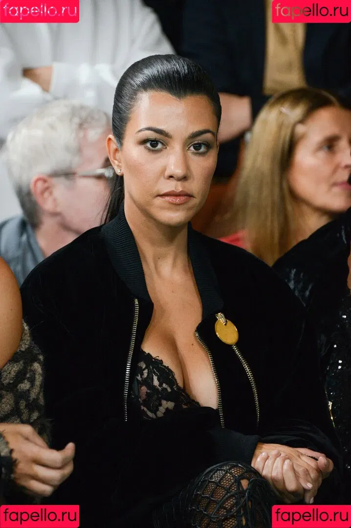 Kourtney Kardashian / kourtney_kardashian / kourtneykardash Onlyfans Photo Gallery 