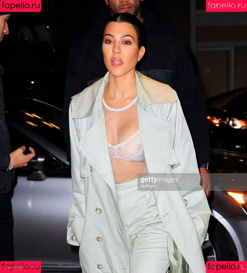 Kourtney Kardashian / kourtney_kardashian / kourtneykardash Onlyfans Photo Gallery 
