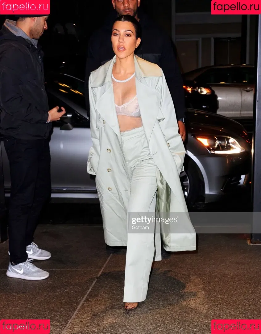 Kourtney Kardashian / kourtney_kardashian / kourtneykardash Onlyfans Photo Gallery 
