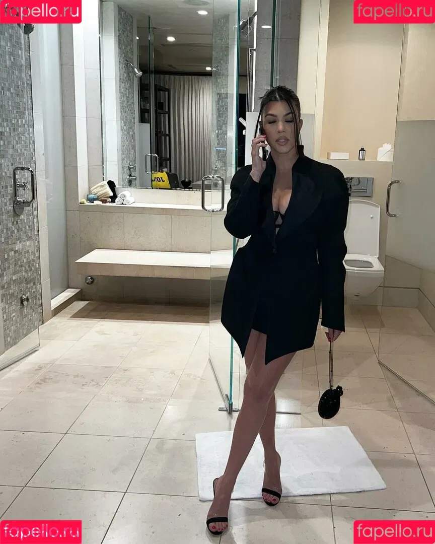 Kourtney Kardashian / kourtney_kardashian / kourtneykardash Onlyfans Photo Gallery 