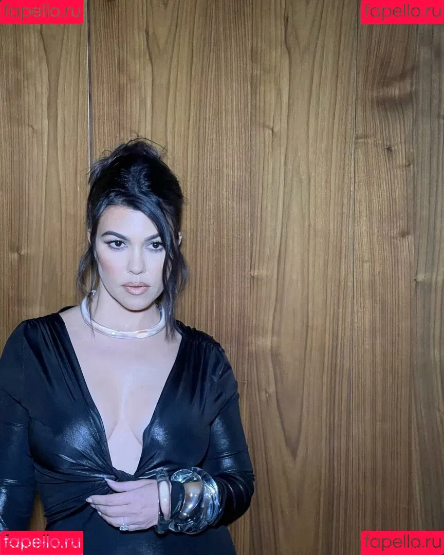 Kourtney Kardashian / kourtney_kardashian / kourtneykardash Onlyfans Photo Gallery 