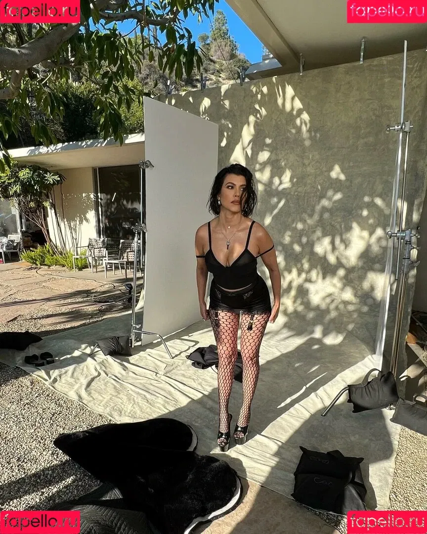 Kourtney Kardashian / kourtney_kardashian / kourtneykardash Onlyfans Photo Gallery 