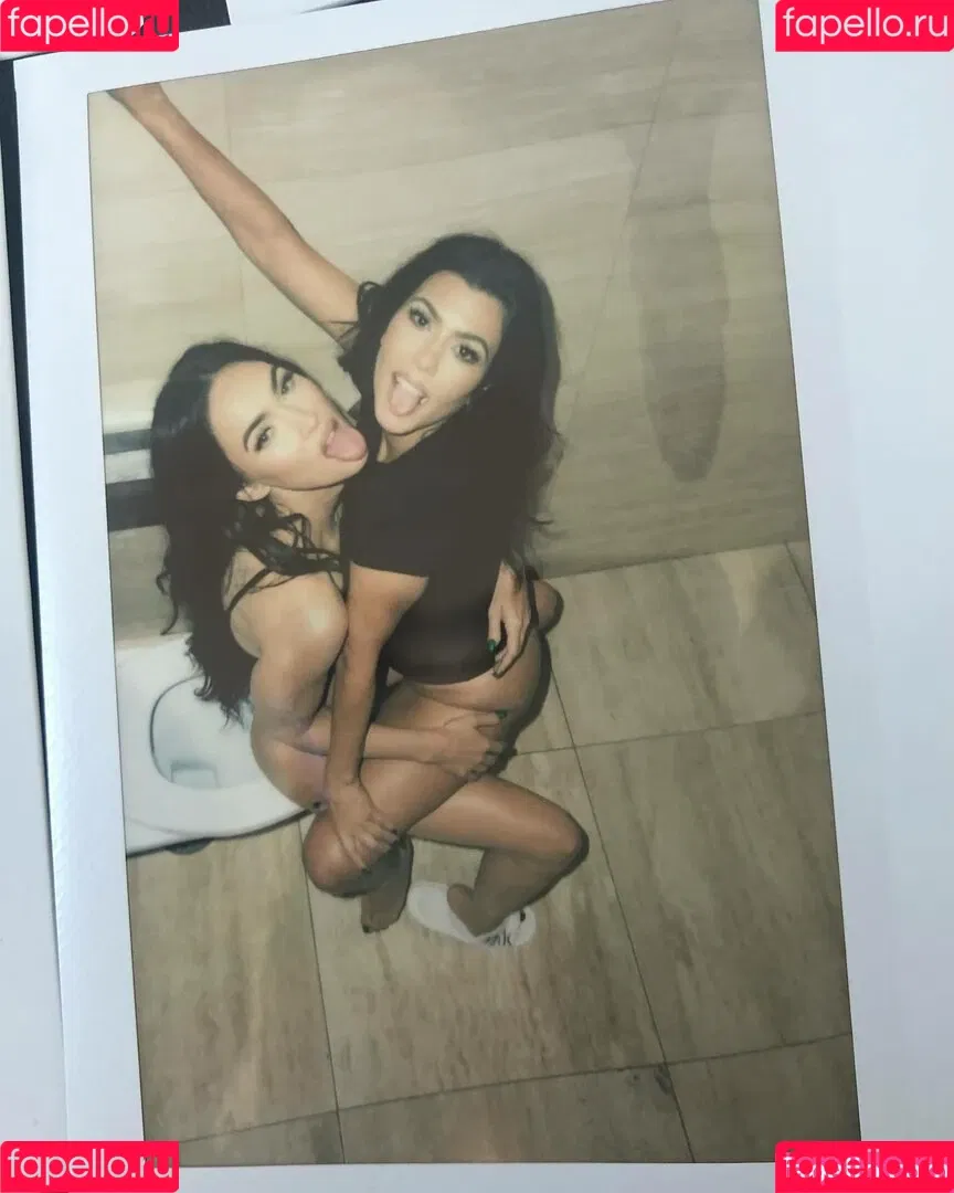 Kourtney Kardashian / kourtney_kardashian / kourtneykardash Onlyfans Photo Gallery 