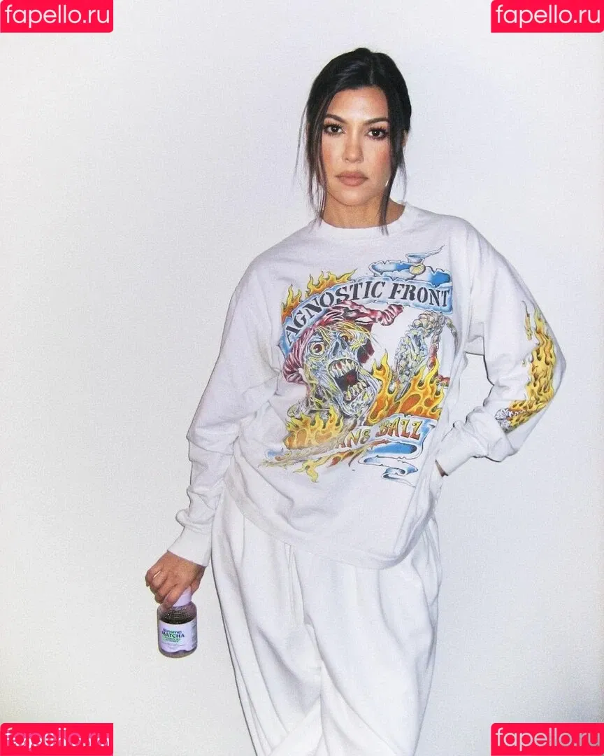 Kourtney Kardashian / kourtney_kardashian / kourtneykardash Onlyfans Photo Gallery 