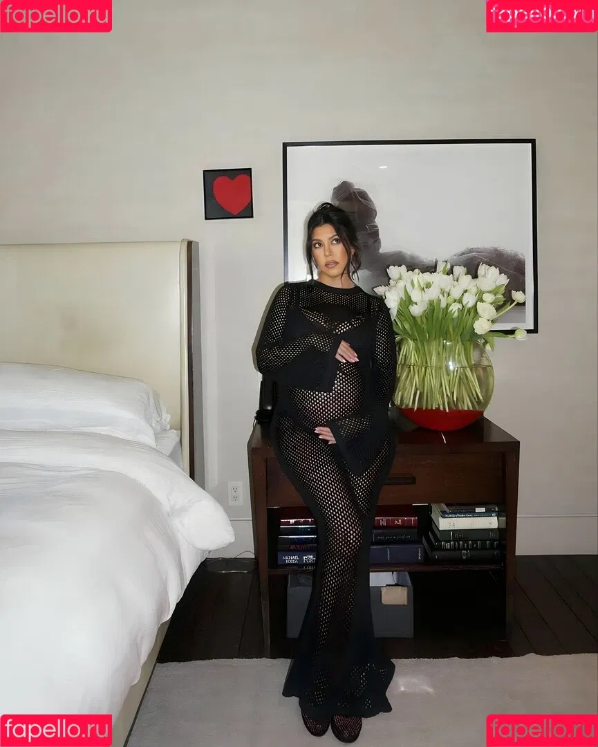Kourtney Kardashian / kourtney_kardashian / kourtneykardash Onlyfans Photo Gallery 