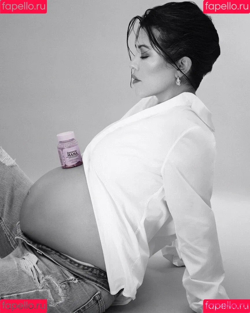 Kourtney Kardashian / kourtney_kardashian / kourtneykardash Onlyfans Photo Gallery 