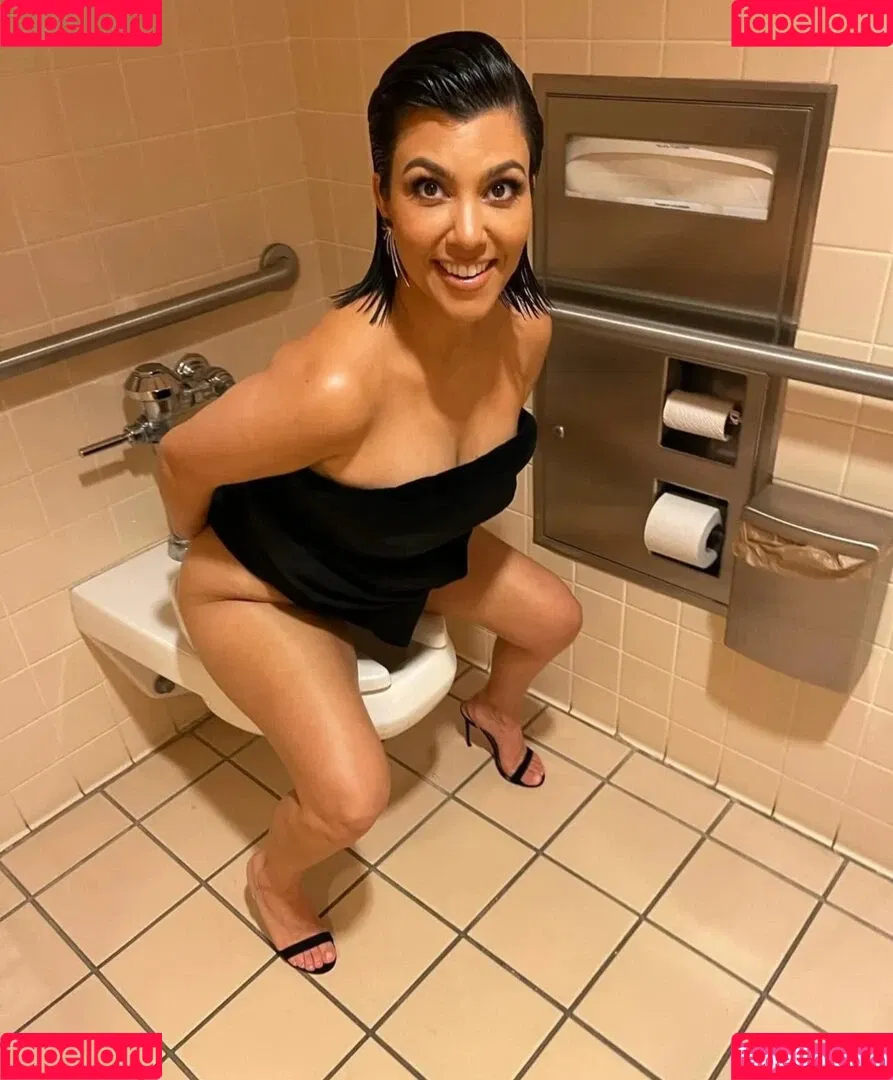 Kourtney Kardashian / kourtney_kardashian / kourtneykardash Onlyfans Photo Gallery 