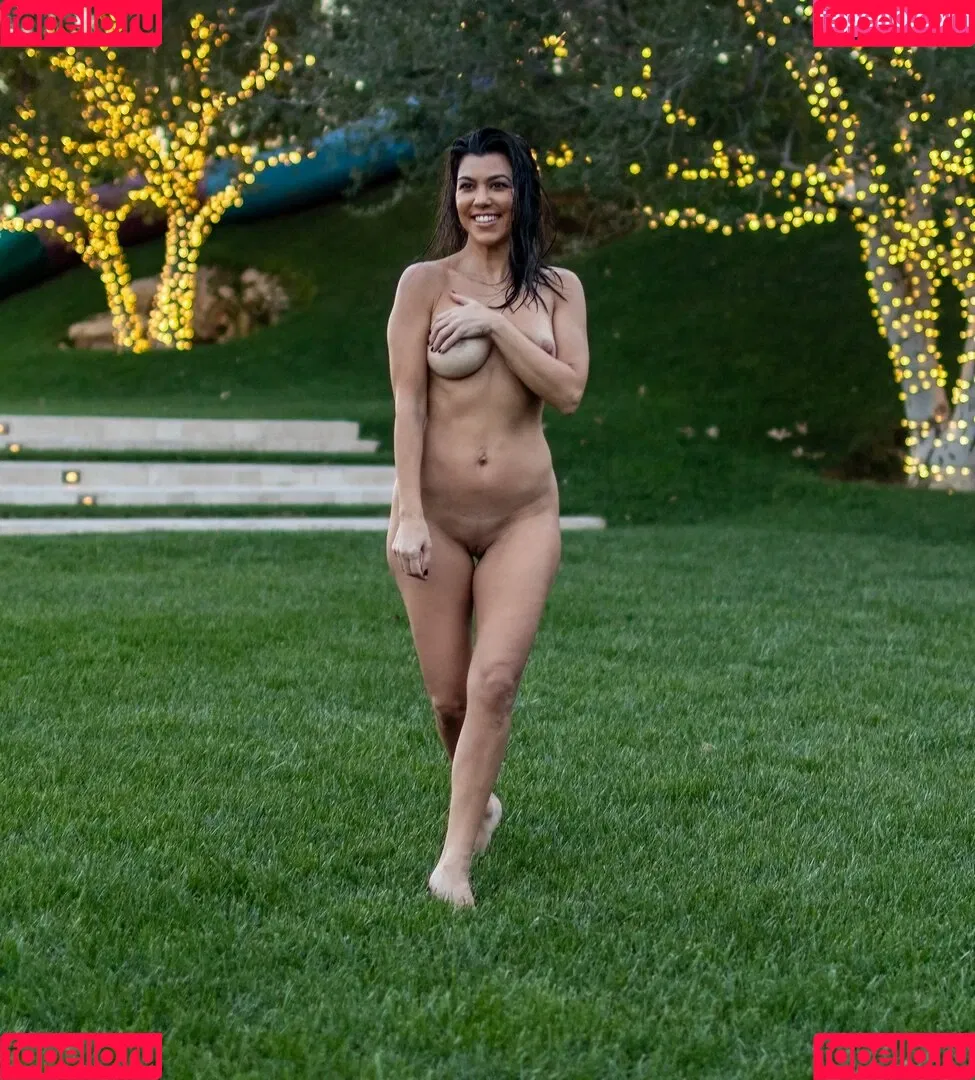 Kourtney Kardashian / kourtney_kardashian / kourtneykardash Onlyfans Photo Gallery 