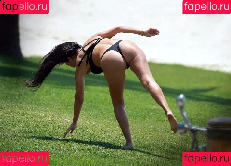 Kourtney Kardashian / kourtney_kardashian / kourtneykardash Onlyfans Photo Gallery 