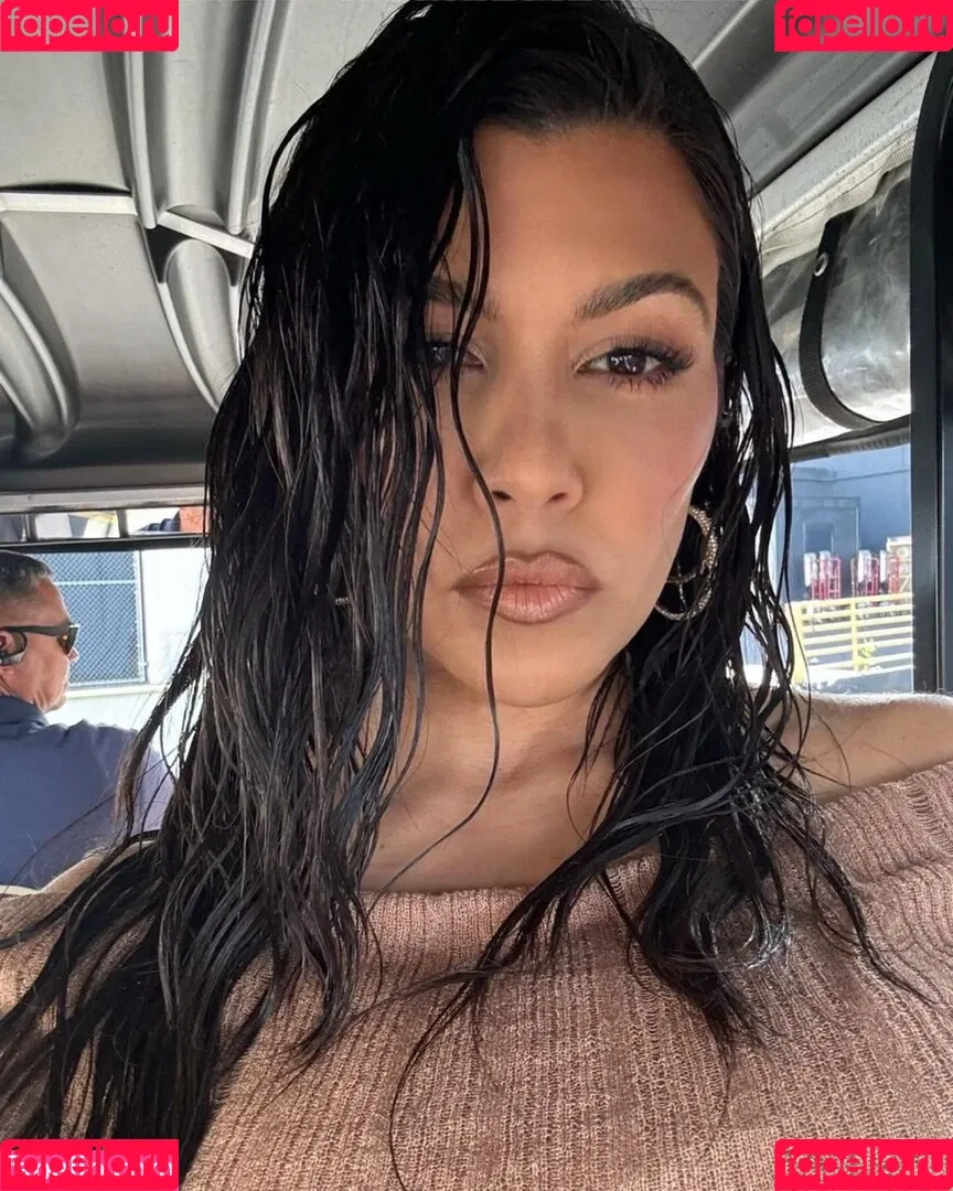 Kourtney Kardashian / kourtney_kardashian / kourtneykardash Onlyfans Photo Gallery 