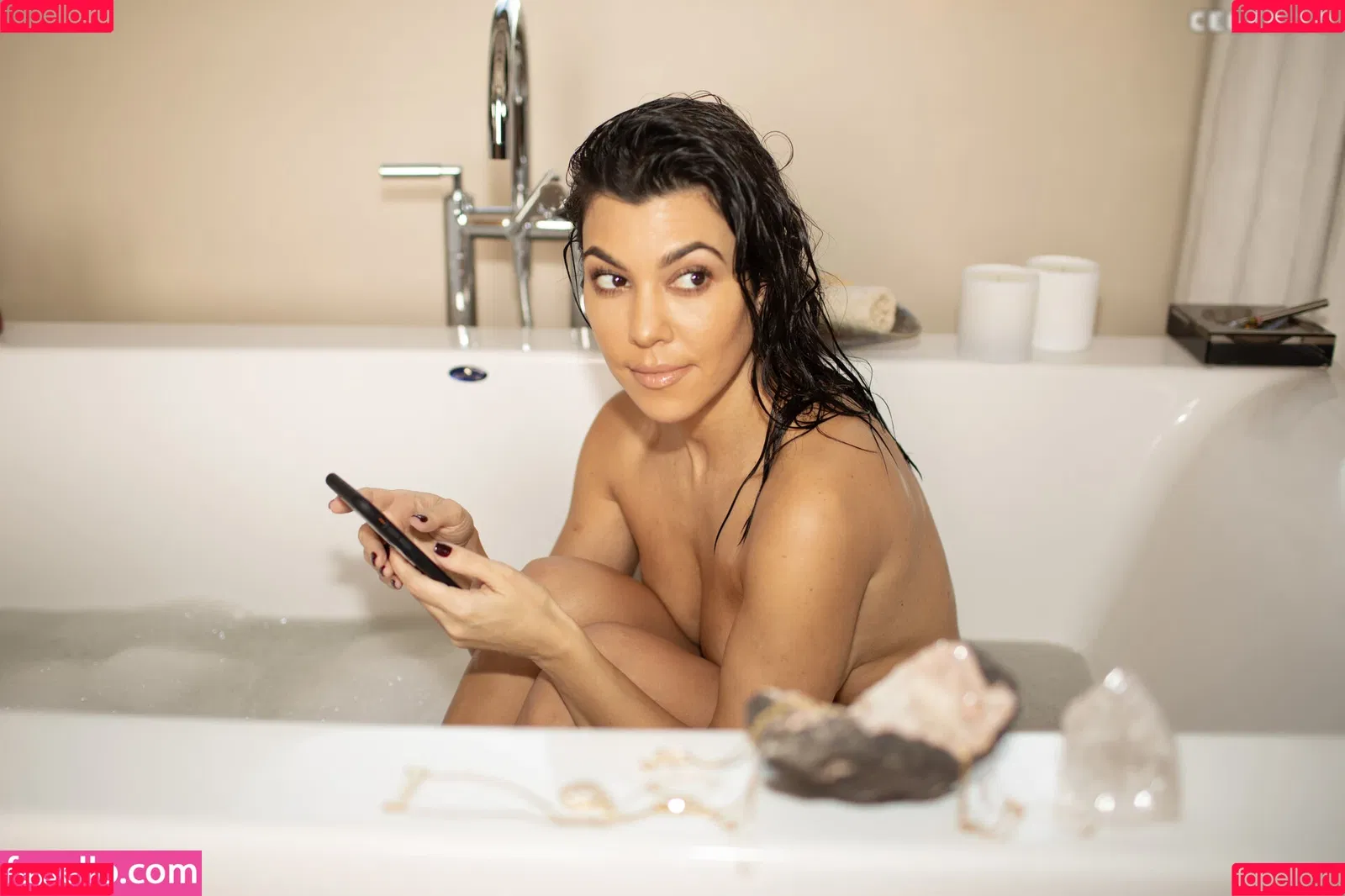 Kourtney Kardashian / kourtney_kardashian / kourtneykardash Onlyfans Photo Gallery 