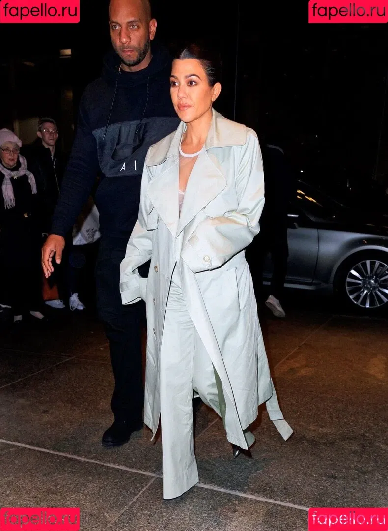 Kourtney Kardashian / kourtney_kardashian / kourtneykardash Onlyfans Photo Gallery 