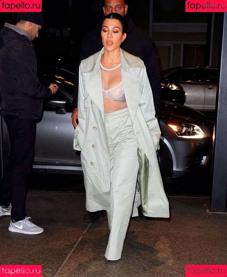 Kourtney Kardashian / kourtney_kardashian / kourtneykardash Onlyfans Photo Gallery 