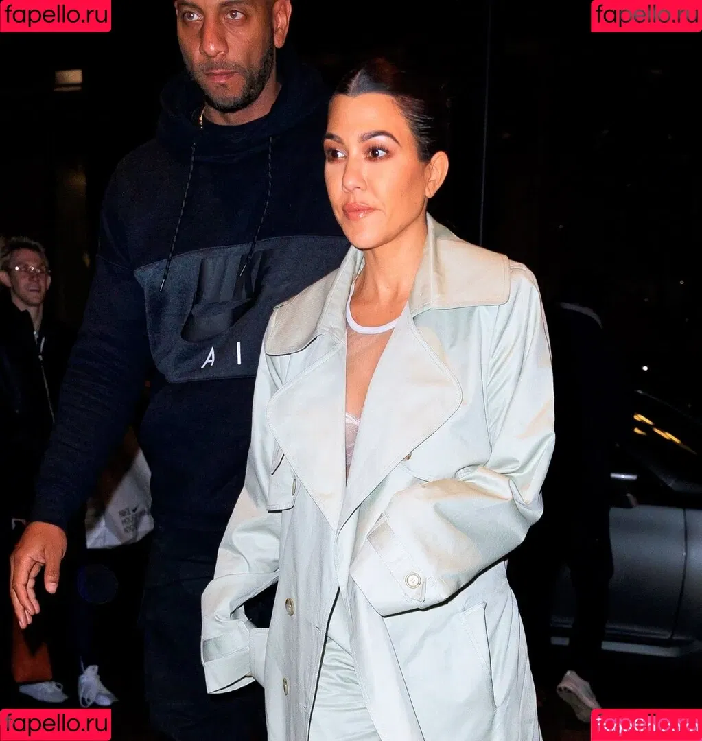 Kourtney Kardashian / kourtney_kardashian / kourtneykardash Onlyfans Photo Gallery 