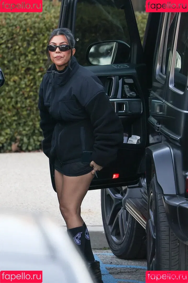 Kourtney Kardashian / kourtney_kardashian / kourtneykardash Onlyfans Photo Gallery 