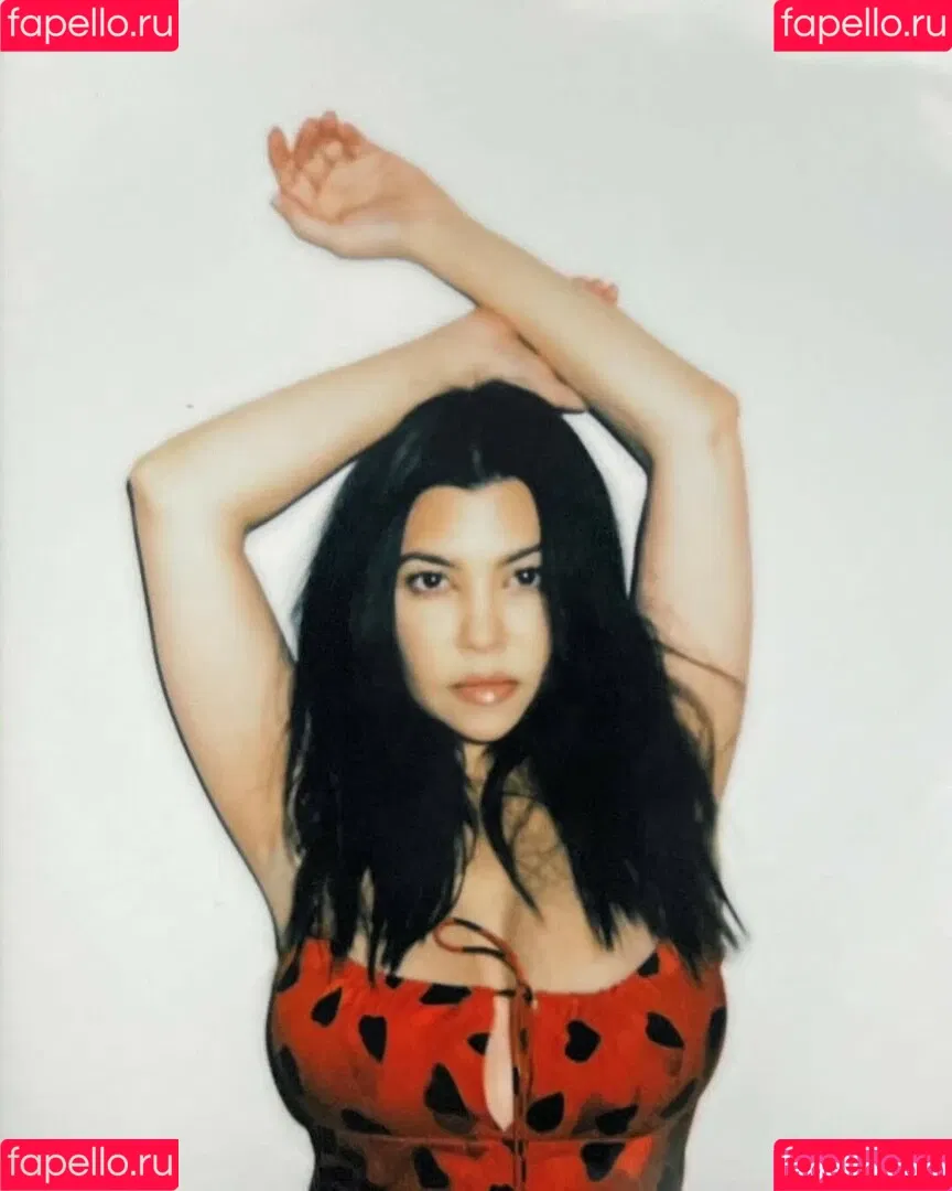 Kourtney Kardashian / kourtney_kardashian / kourtneykardash Onlyfans Photo Gallery 