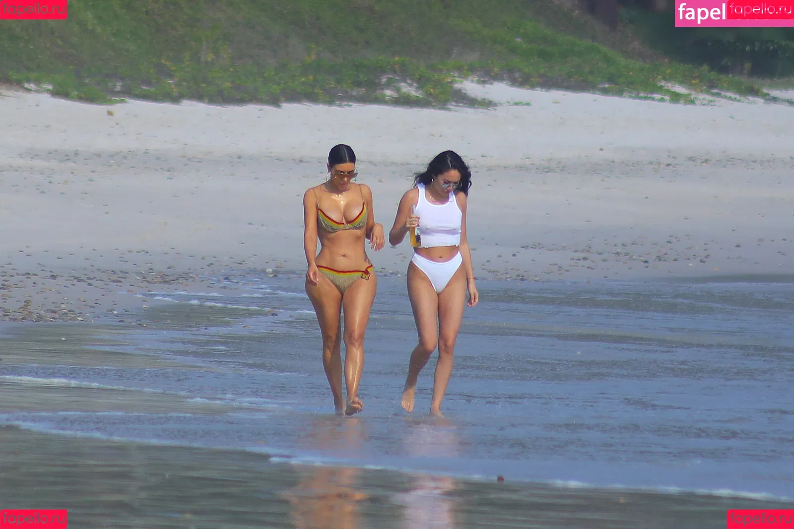 Kourtney Kardashian / kourtney_kardashian / kourtneykardash Onlyfans Photo Gallery 