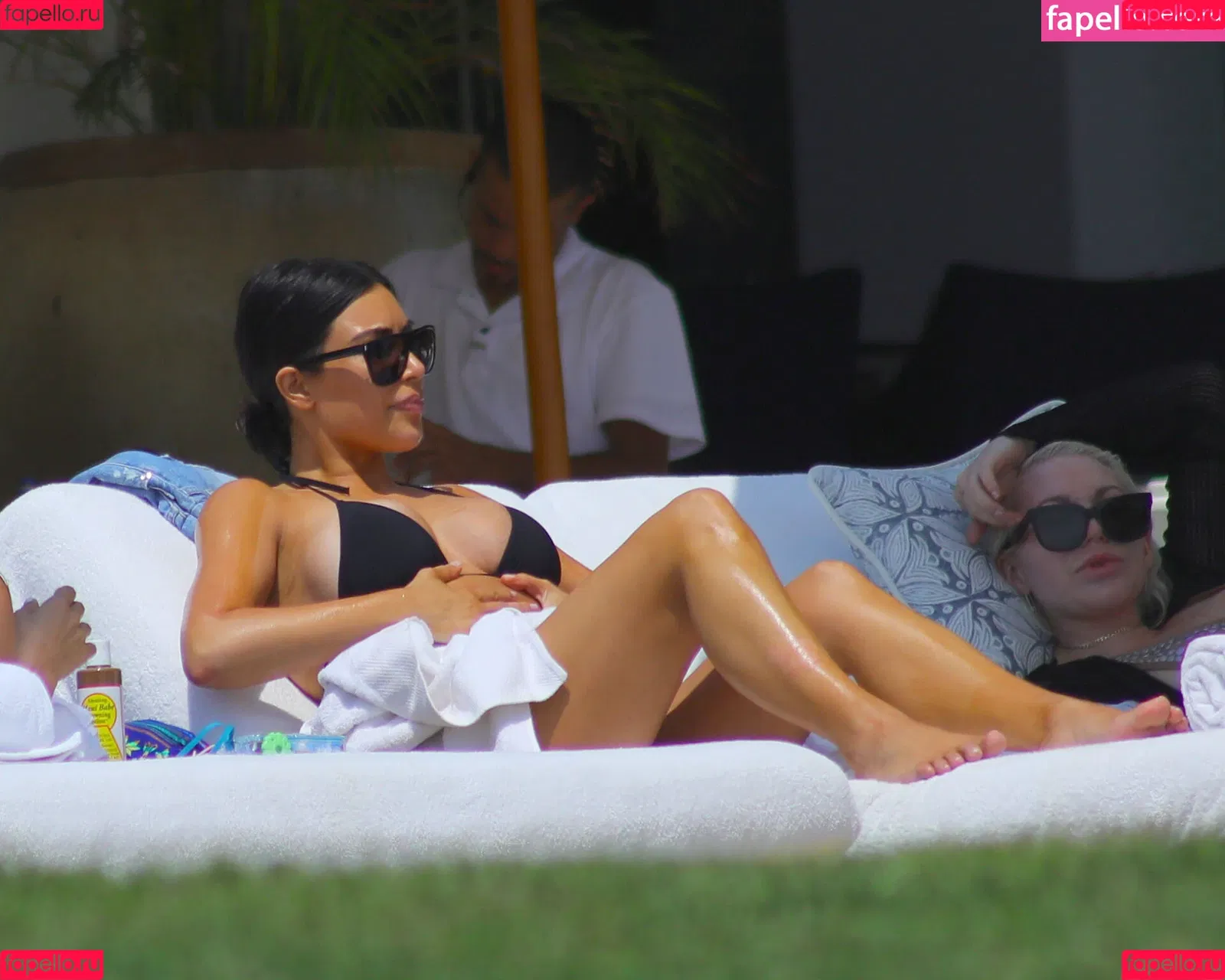 Kourtney Kardashian / kourtney_kardashian / kourtneykardash Onlyfans Photo Gallery 