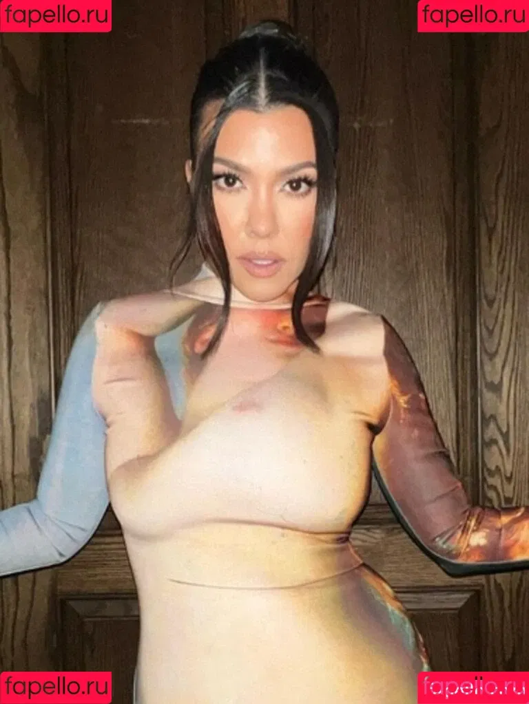 Kourtney Kardashian / kourtney_kardashian / kourtneykardash Onlyfans Photo Gallery 
