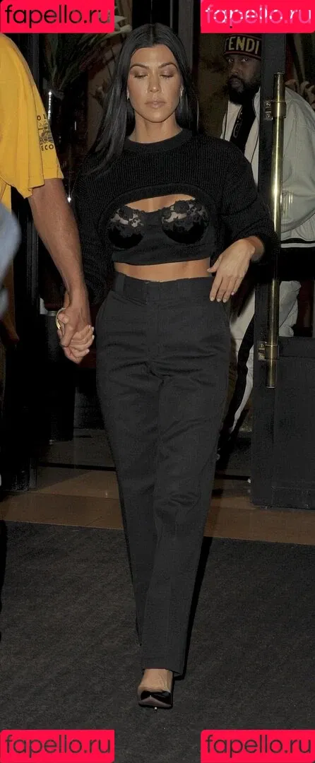 Kourtney Kardashian / kourtney_kardashian / kourtneykardash Onlyfans Photo Gallery 