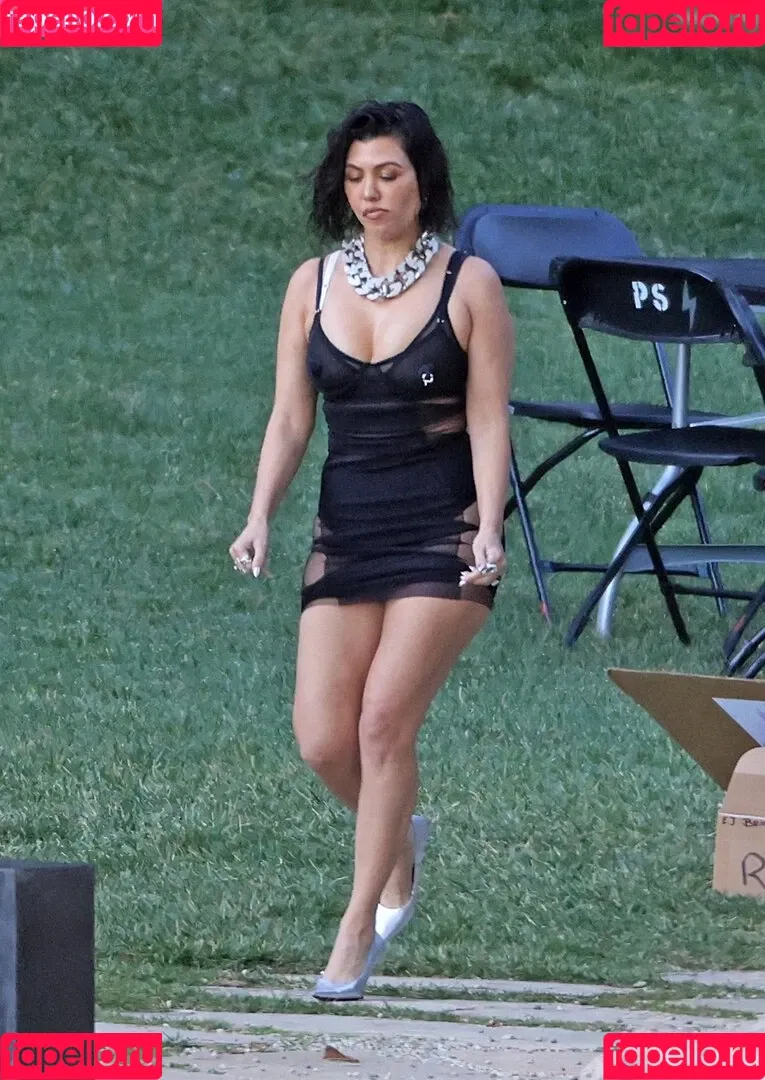Kourtney Kardashian / kourtney_kardashian / kourtneykardash Onlyfans Photo Gallery 