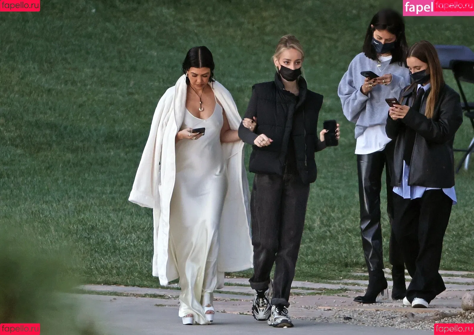 Kourtney Kardashian / kourtney_kardashian / kourtneykardash Onlyfans Photo Gallery 