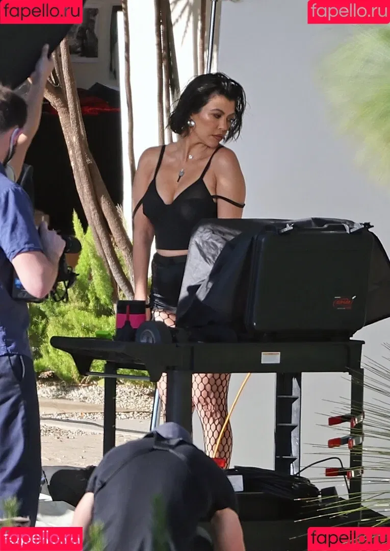 Kourtney Kardashian / kourtney_kardashian / kourtneykardash Onlyfans Photo Gallery 